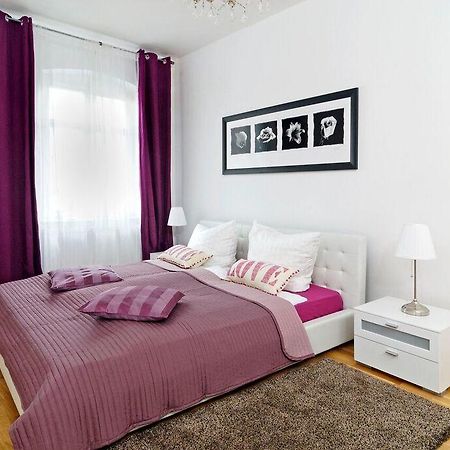 Grand Central Mitte Apartment Berlin Oda fotoğraf